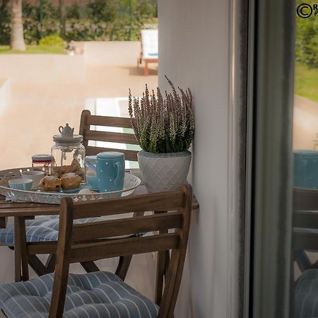 B&B La Gatta Sul Tetto Borgo san Donato  Eksteriør bilde