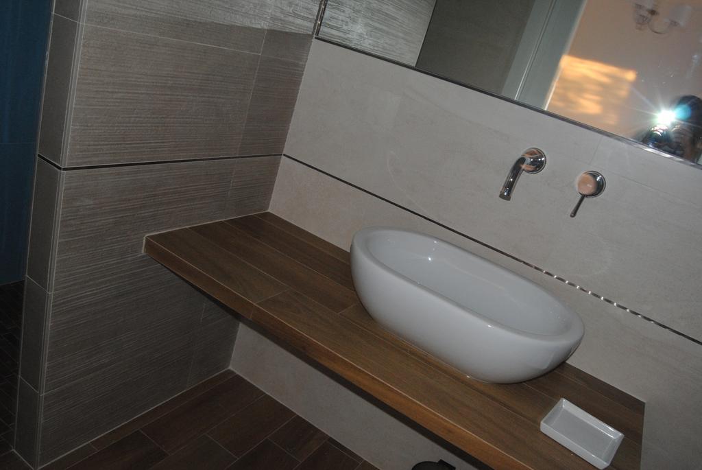 B&B La Gatta Sul Tetto Borgo san Donato  Rom bilde