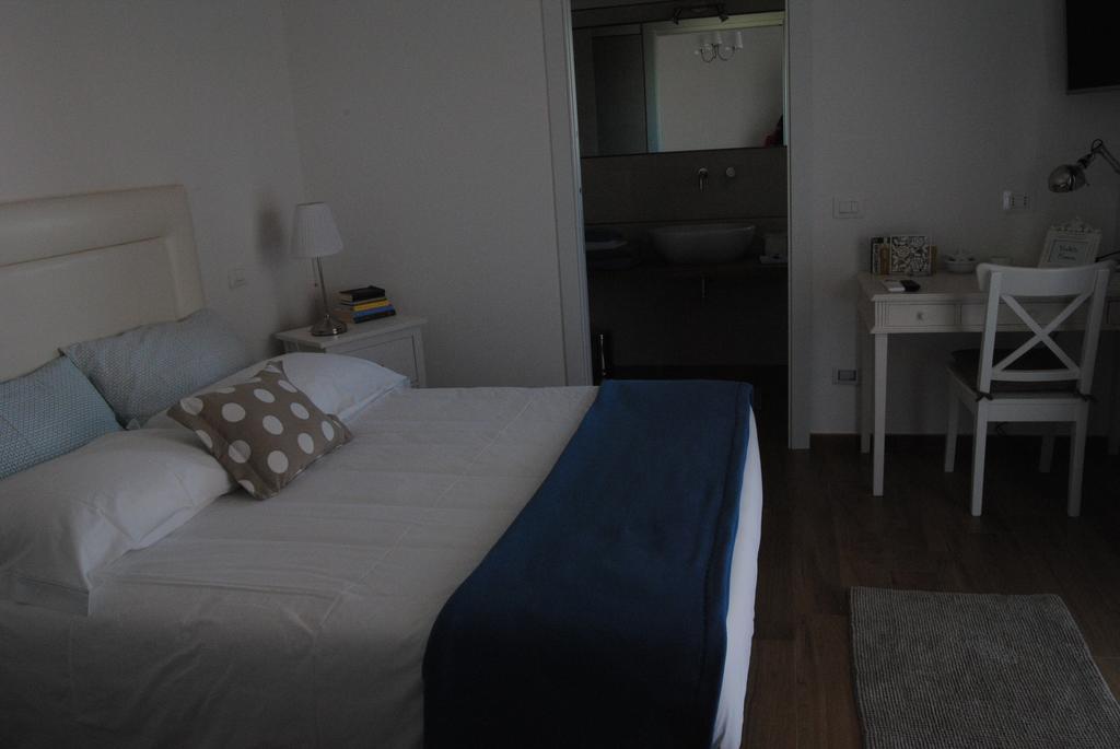 B&B La Gatta Sul Tetto Borgo san Donato  Eksteriør bilde